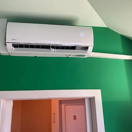 Dom S Bazenom Pri X Bionic Sphere Pre 2 Az 7 Ludi Ferienhaus Kalinkovo