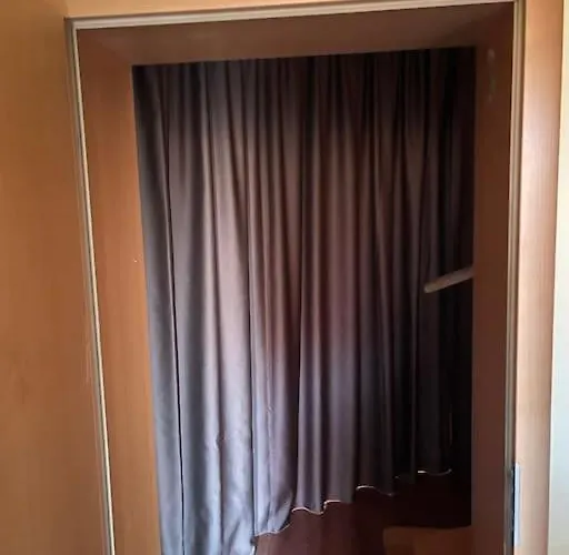 Dom S Bazenom Pri X Bionic Sphere Pre 2 Az 7 Ludi *