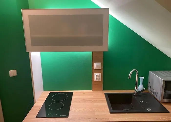 Dom S Bazenom Pri X Bionic Sphere Pre 2 Az 7 Ludi בית נופש